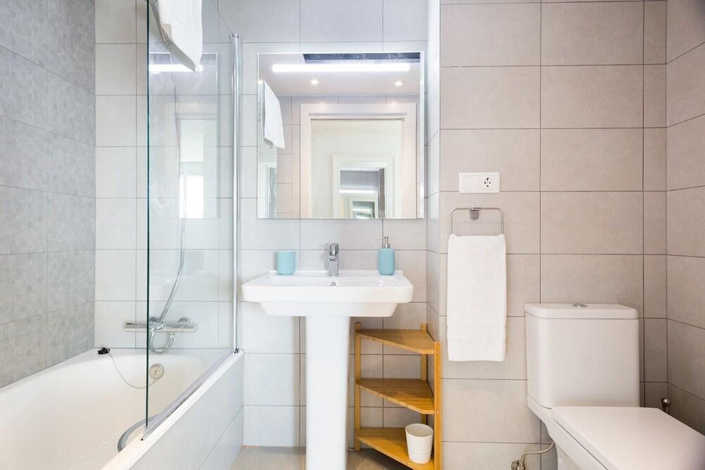 Olala Port Forum Apartments San Adrián de Besós Zewnętrze zdjęcie